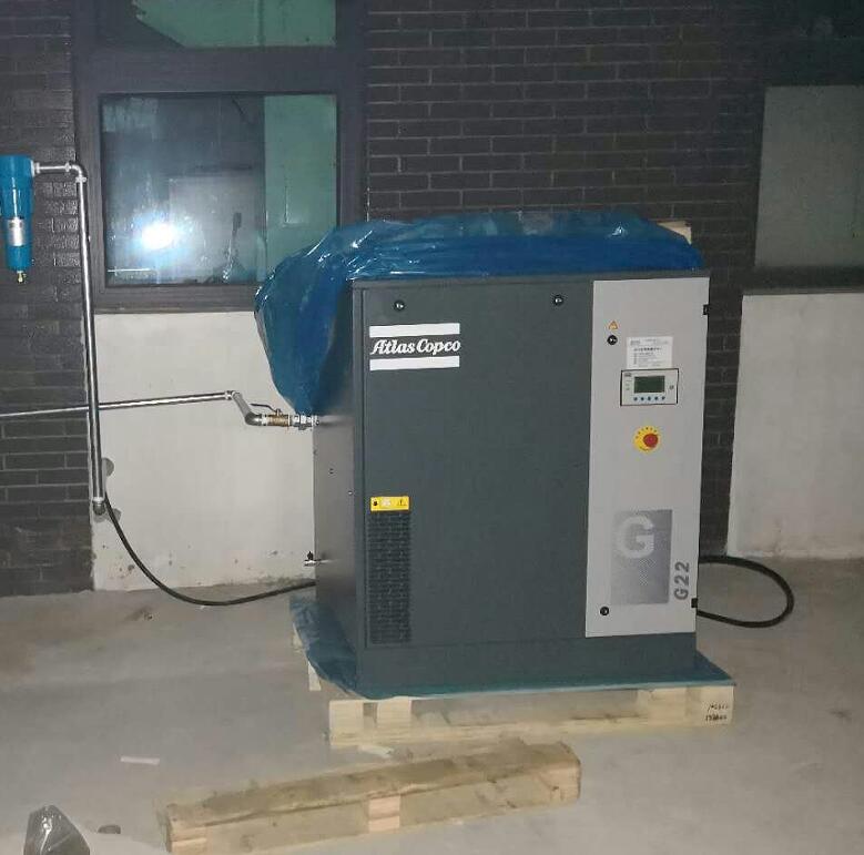 某科研所使用阿特拉斯空压机G22